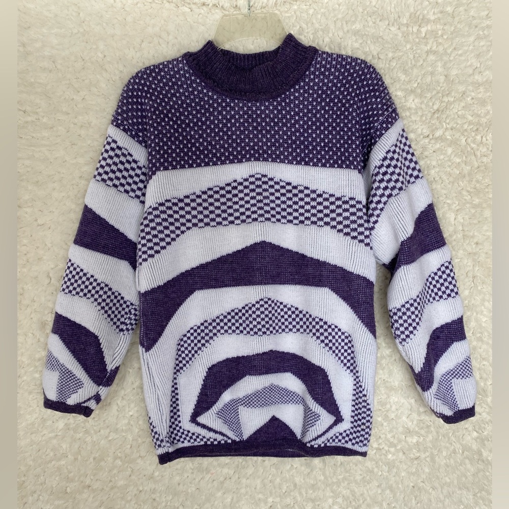 Purple and white chunky knit vintage sweater S/M